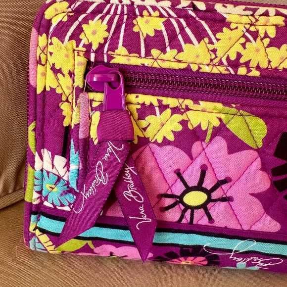 Vera Bradley, "Flutterby" Twist Lock Wallet - Picture 4 of 9
